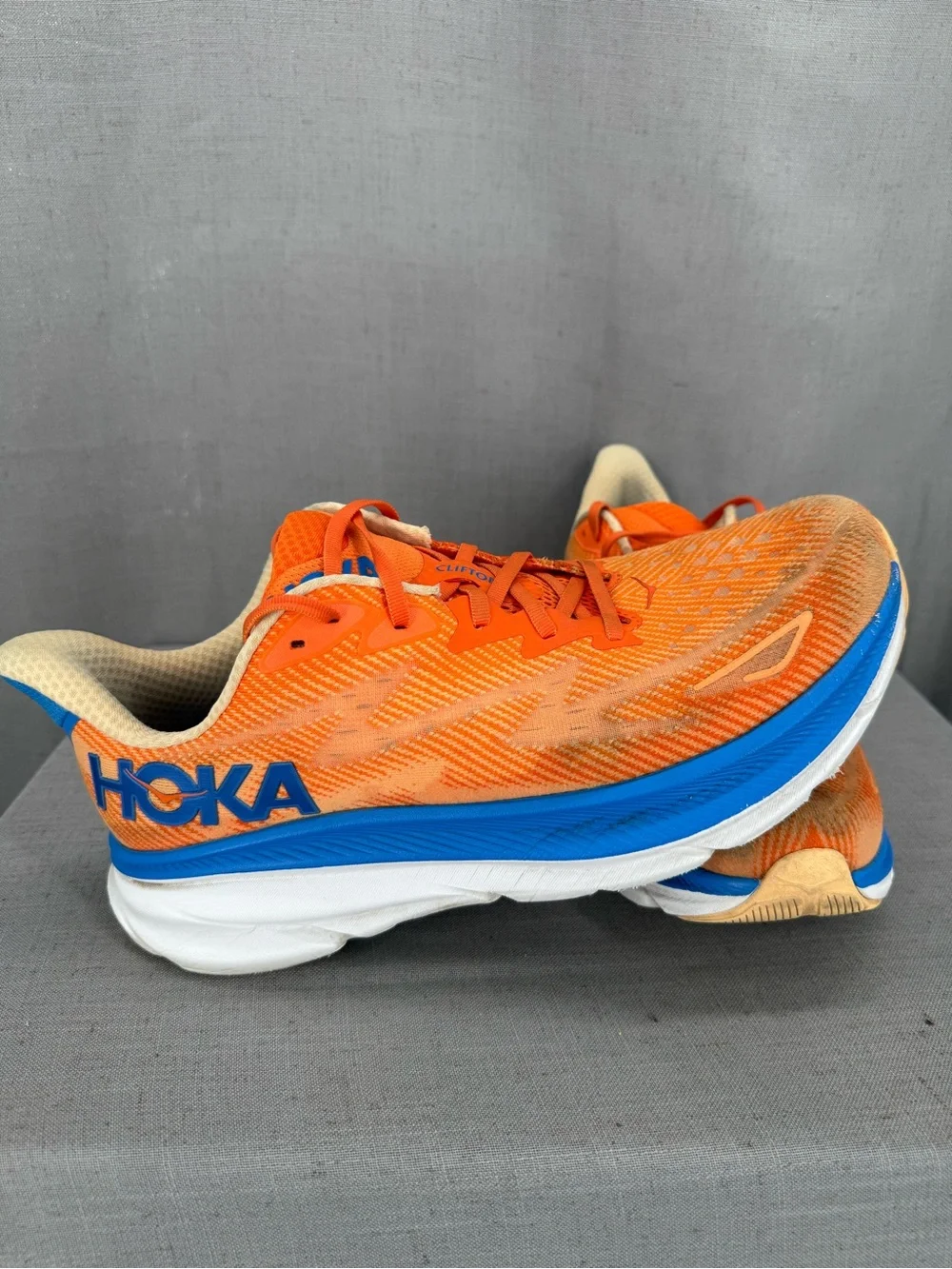 Hoka CLIFTON 9 Men's Road-running Shoe Vibrant Orange/Impala 11D